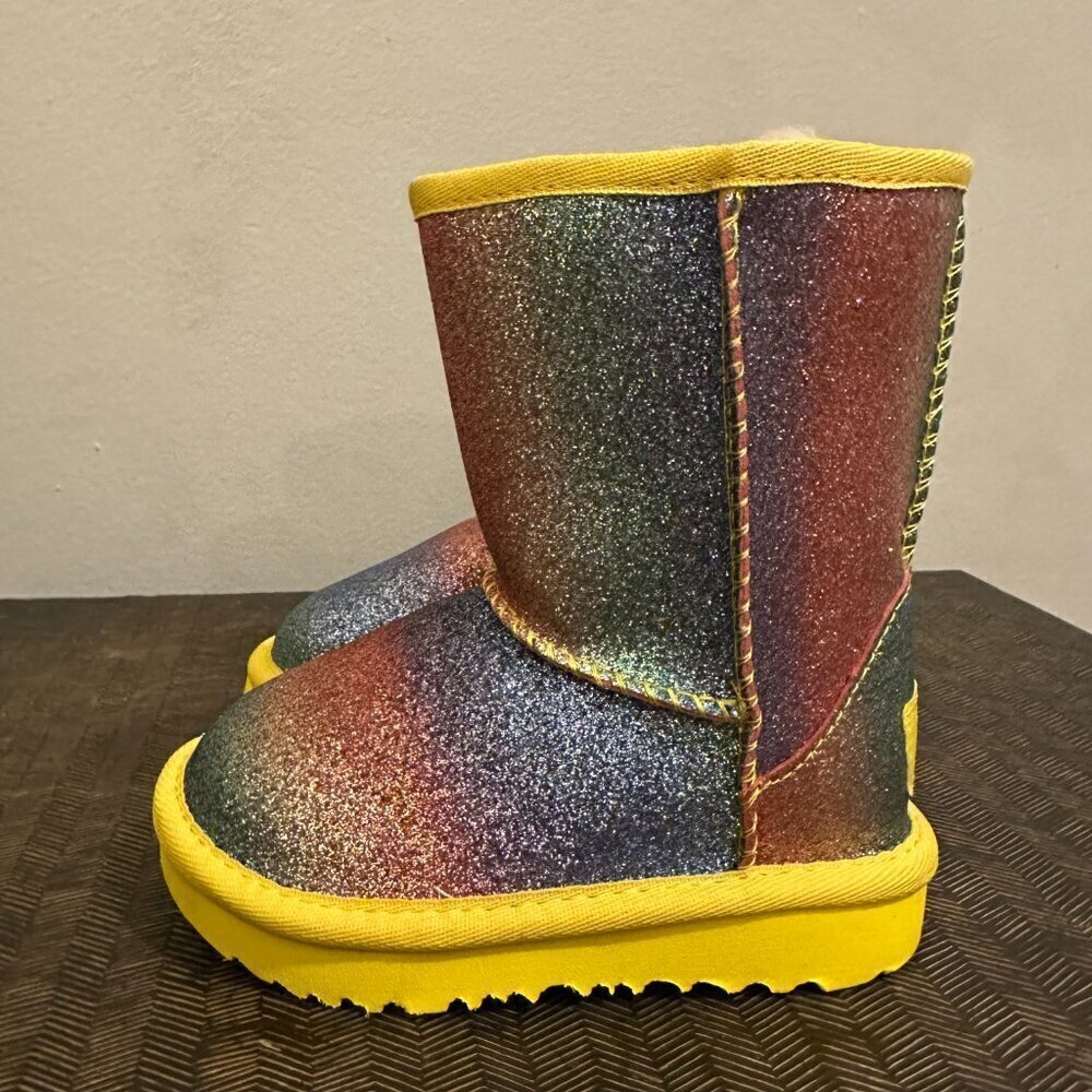 New UGG Kids' Classic II Glitter Rainbow Boots in Size 7 - Picture 3 of 8